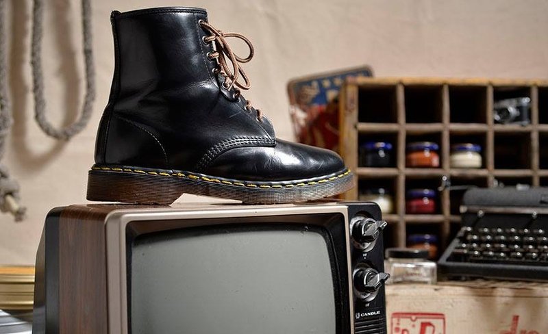 Vintage 英国Dr. Martens 黑色 8孔靴 - 男款靴子 - 真皮 黑色