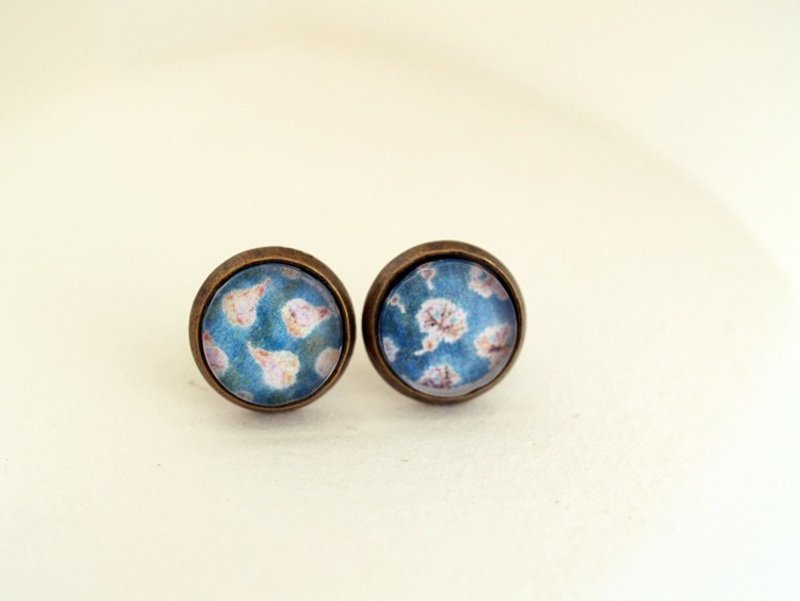 ♥情人节礼物♥ OldNew Lady-古铜色小圆形耳环复古布花款【绿灰色布花】 - 耳环/耳夹 - 其他金属 