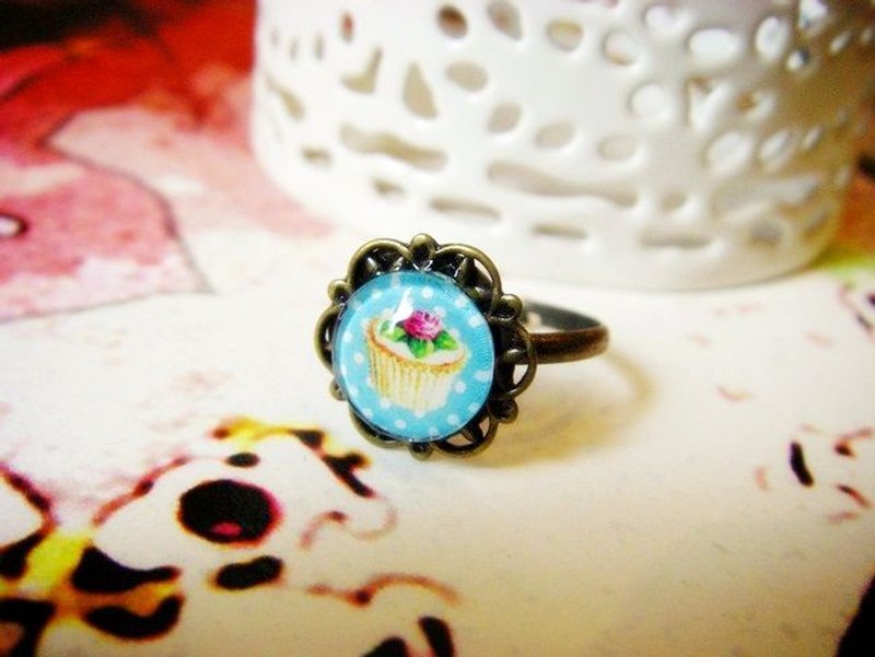 OldNew Lady-摄影风【水蓝色点点蛋糕】古铜色花边戒指(可调戒围) - 戒指 - 其他金属 