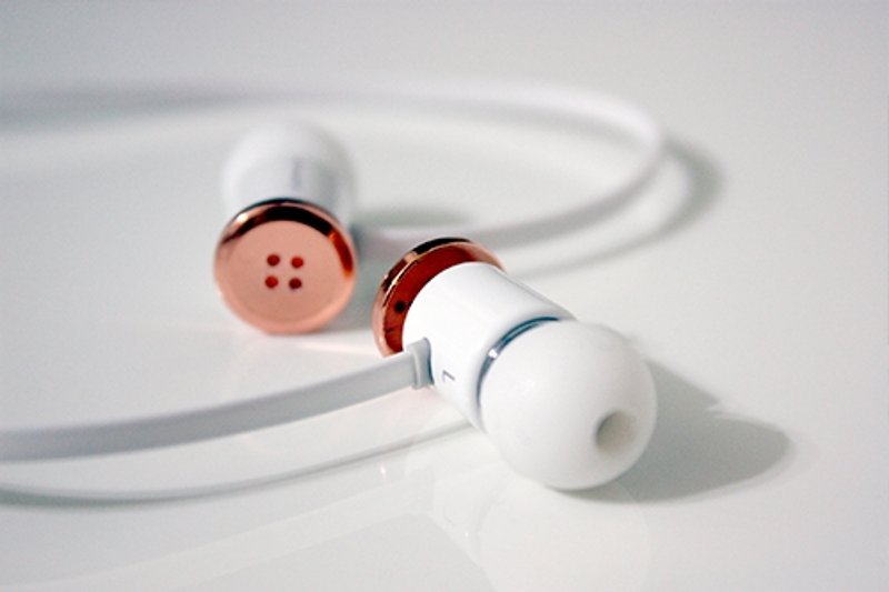 经典声活 hoomia 好经典  X4 钮扣质感设计 入耳式立体声耳机  玫瑰金扣+白线  - 耳机 - 其他金属 红色