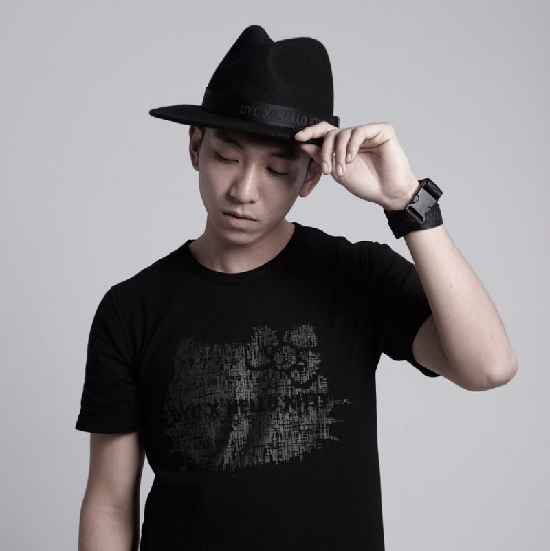 DYC X HELLO KITTY -TEE | 仅剩XS - 男装上衣/T 恤 - 其他材质 黑色