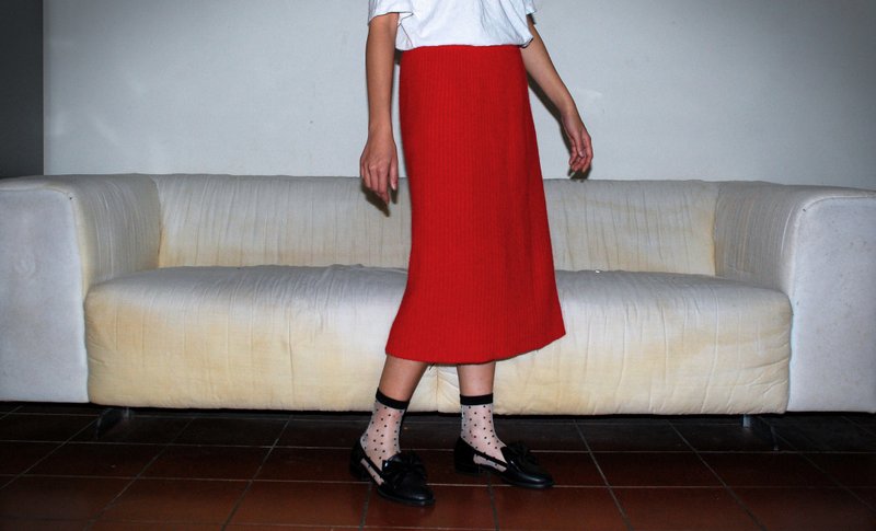 {:::Giraffe 长颈鹿人:::}_古着大红螺纹厚毛长花苞裙 - 女装长裤 - 其他材质 红色