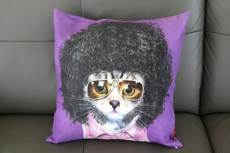 〔SUSS〕明星动物绒毛抱枕套（DISCOTHEQUE。狗狗）--适合办公室/居家/送礼/生日使用。现货包邮 - 枕头/抱枕 - 棉．麻 紫色