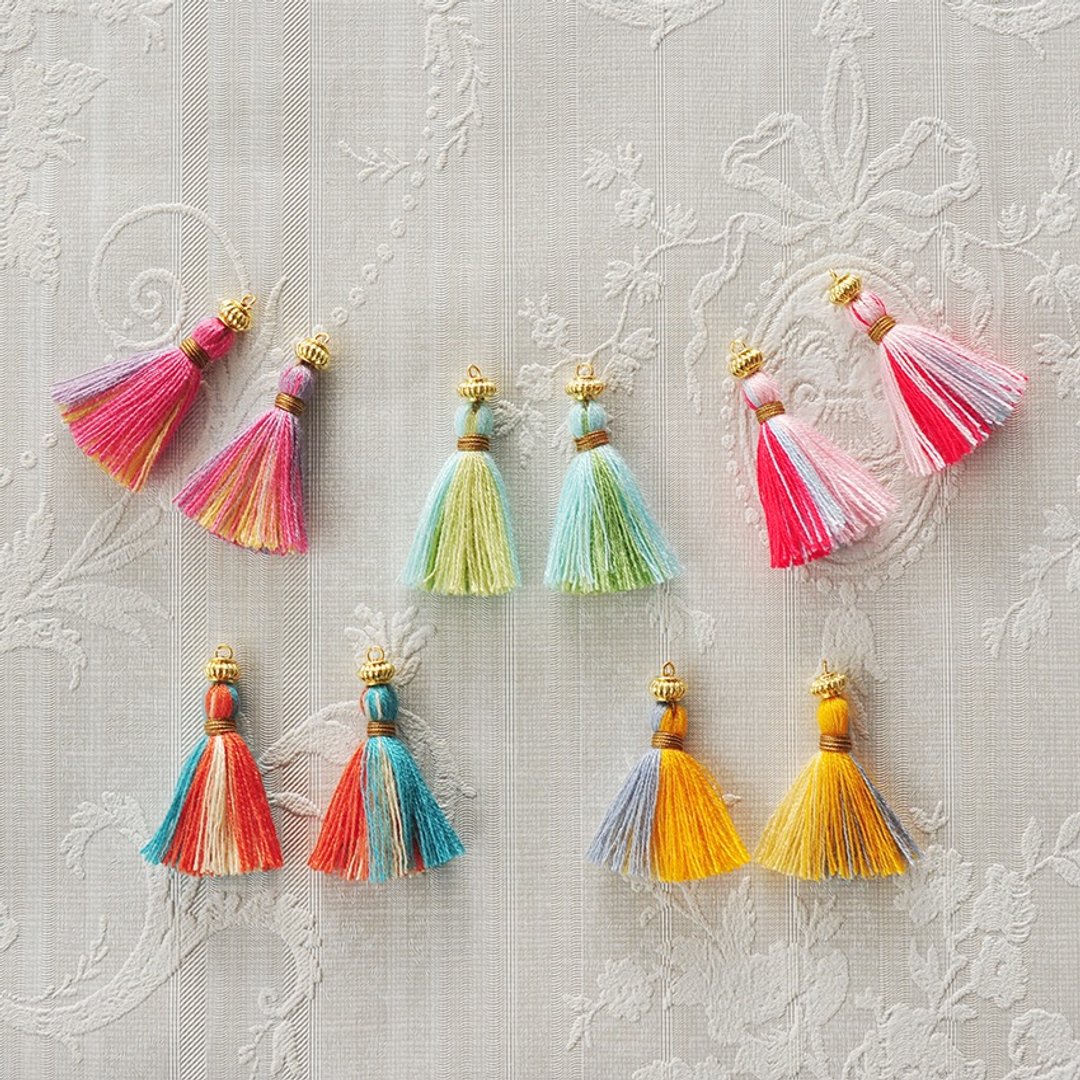 花园流苏耳环 / Tassel Pierced earrings Flower garden - 耳环/耳夹 - 其他材质 多色