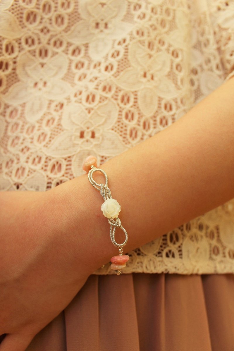 【十木米．Lorenza】朵丽丝琵琶手链/粉红澳宝  母亲节 礼物 - 手链/手环 - 其他金属 粉红色