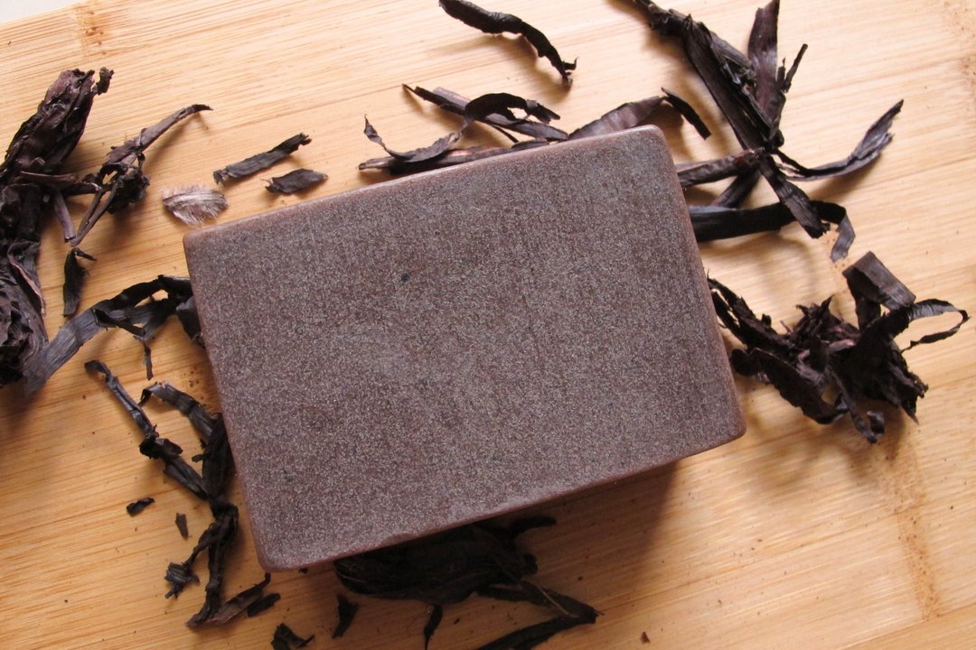 宫之秘 清心紫草皂 | Purple Mind Soap 120g 珍贵天然中草药手作皂 (紫草 金银花 红花 甘草 龙胆草) - 肥皂/手工皂 - 植物．花 