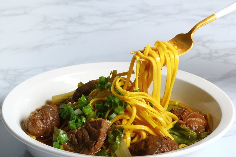 姜黄手工拉面-养生礼-400gx3包 (赠牛皮礼盒) - 面/面线/米粉 - 植物．花 黄色