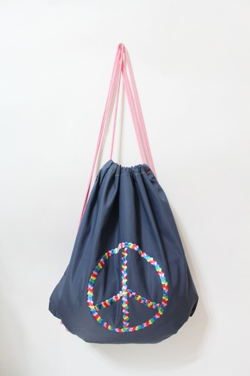 [CURLY CURLY] 轻防水束口后背包(双层,内有小口袋) 共三色 限量贩售中! - 束口袋双肩包 - 绣线 