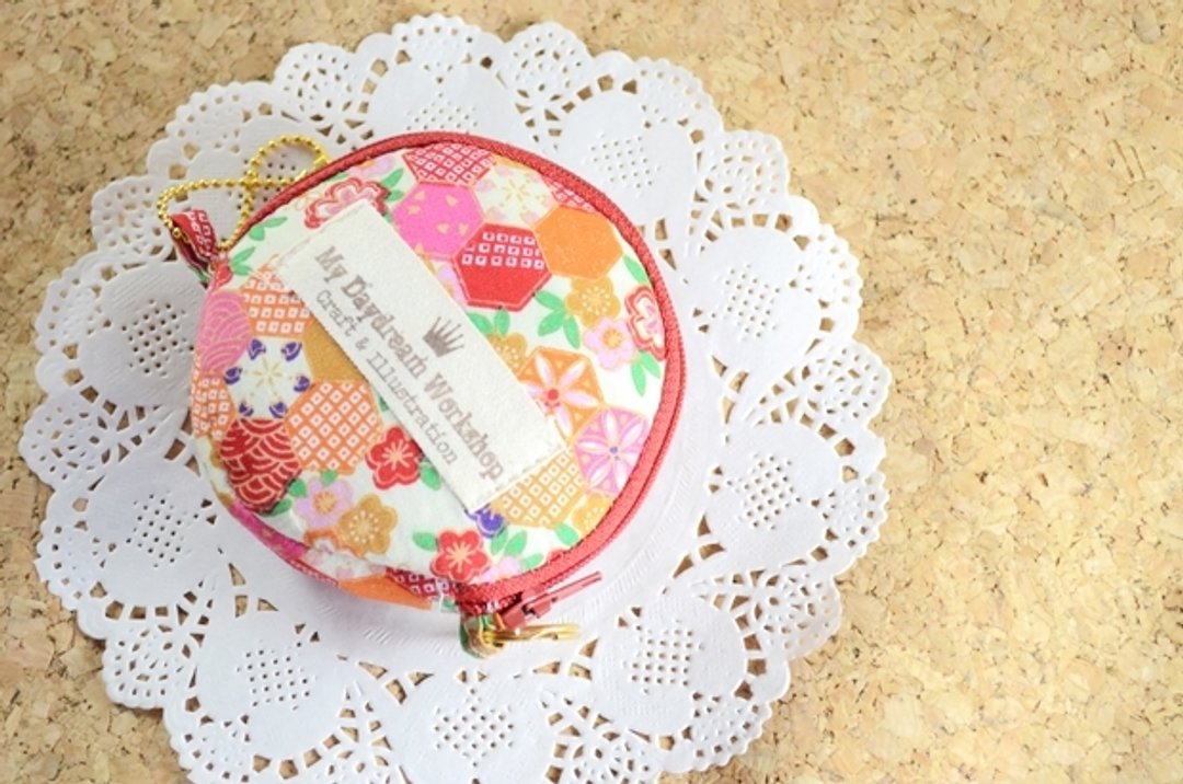 My Daydream Workshop 碎花可爱复古田园圆形散子包零钱包小收纳包锁匙包 - 零钱包 - 其他材质 多色
