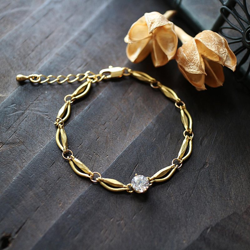 EF复古宫廷系列NO.24白色圆形锆石秀气黄铜手链 - 手链/手环 - 宝石 金色