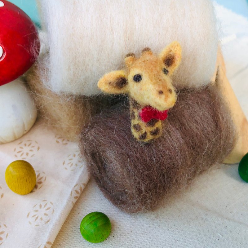 长颈鹿先生羊毛毡 别针/胸针 - 胸针 - 羊毛 橘色