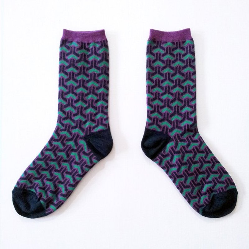 海浪滔滔我不怕，欢喜叠叠消波块 - 紫葡萄蓝天使 / 眼花撩乱系列袜 - 袜子 - 其他材质 多色