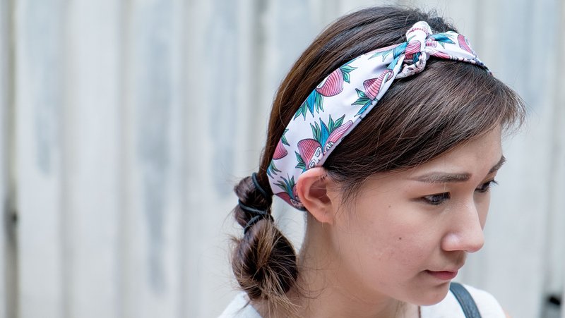 TMY 大方巾_ 4个女仔1朵花系列 - 丝巾 - 其他材质 粉红色