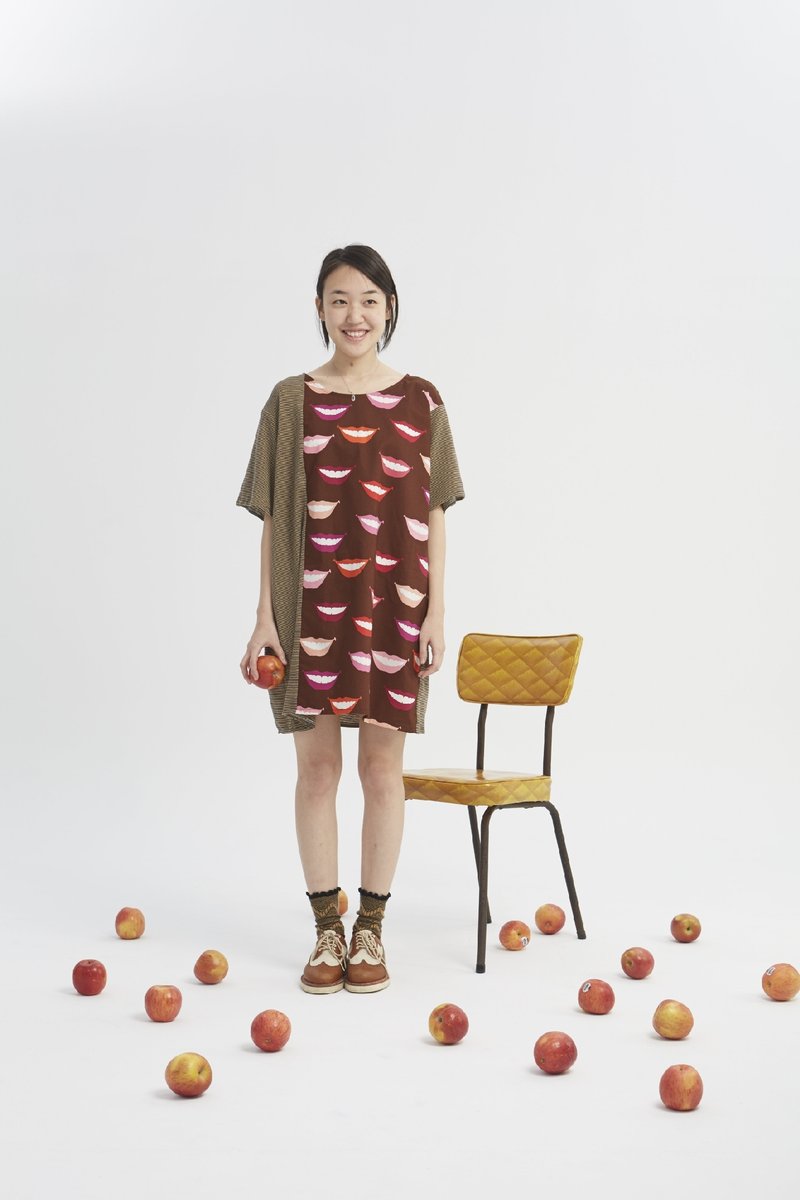 yoyoyo就是爱穿大衣服【大口吃】(剩下最后1件现货) - 女装 T 恤 - 其他材质 咖啡色