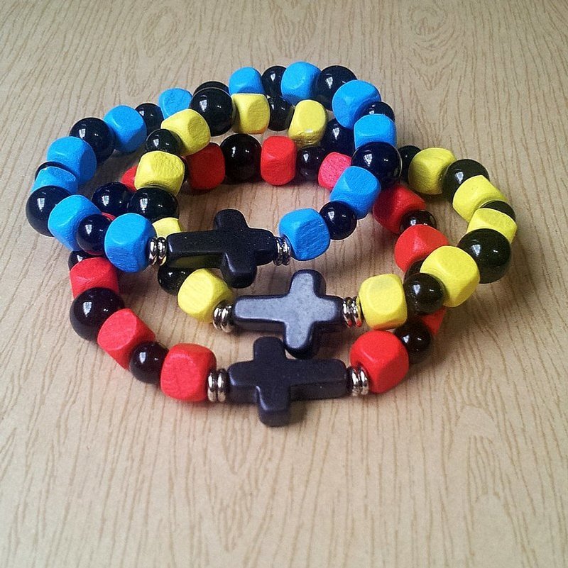 翘胡子小星星-个性黑十字I★串珠手环 - 手链/手环 - 其他材质 