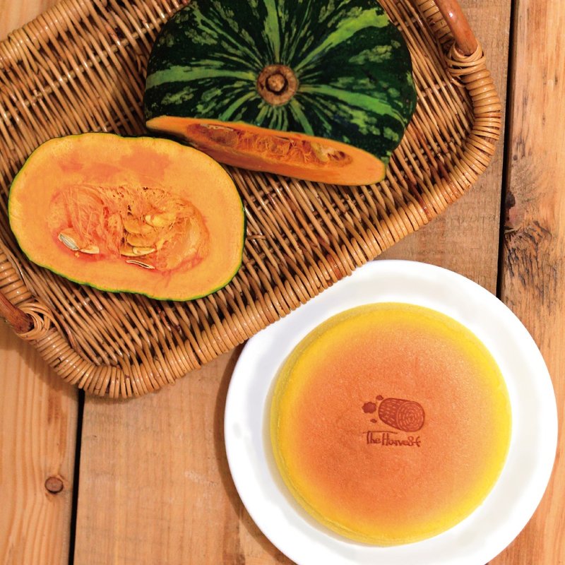 栗南瓜飞乳酪【 The Harvest ∞ 麦田⊙ 法式甜点 】★ 优雅黄铜色的栗南瓜轻乳酪 黄铜色般外表，台湾在地食材的内在，天然栗南瓜加进口法国顶级乳酪美味鲜烤，货真价实的美味 !! - 蛋糕/甜点 - 新鲜食材 橘色