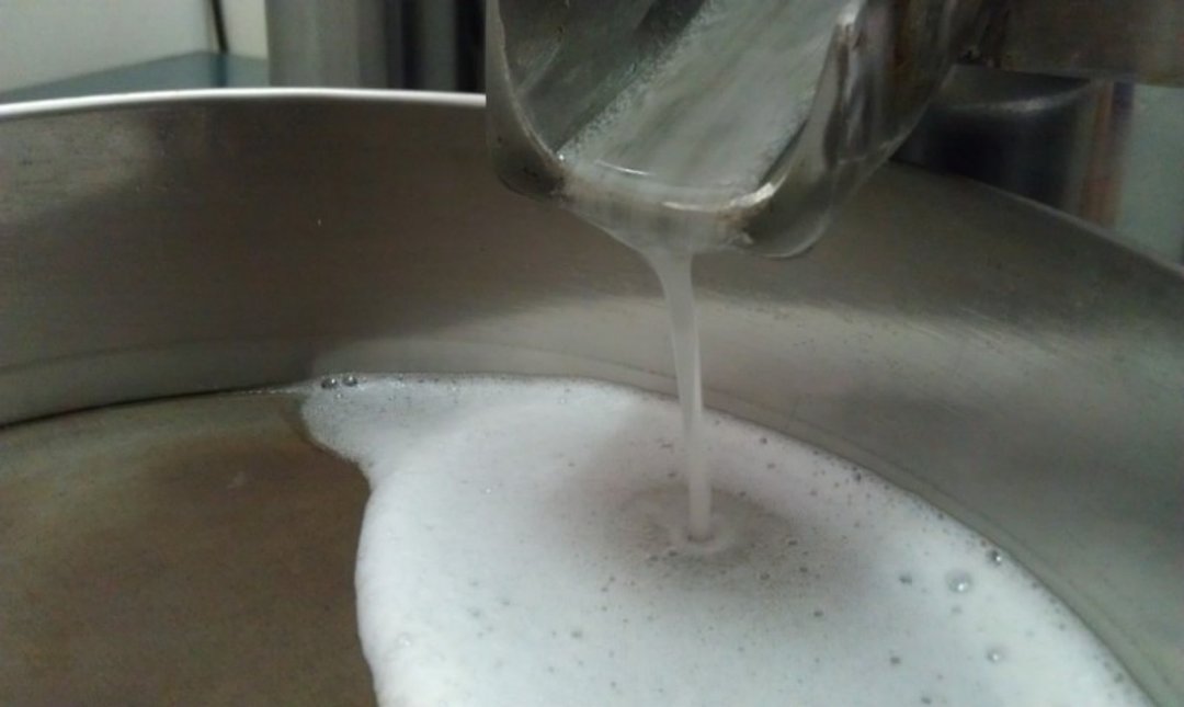 本草堂油坊 冷压初榨揶子油 夏包装540ml 适合吃擦 玻璃只宅配 - 酱料/调味料 - 玻璃 卡其色