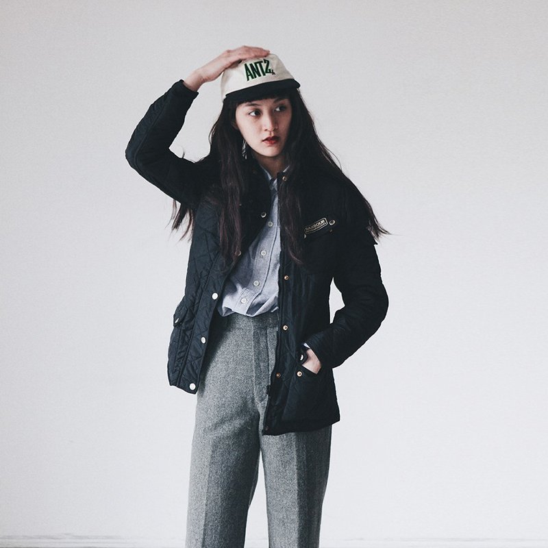 A ROOM MODEL - VINTAGE，CJ-3002 黑色Barbour Quilted Jacket - 女装西装外套/风衣 - 棉．麻 黑色