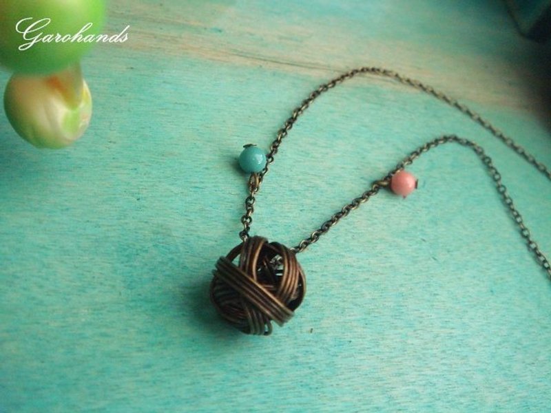 Garohands 古铜藤球手感短炼 /日系 / 杂货 / 手作 饰品 / 疗愈系 - 项链 - 其他材质 