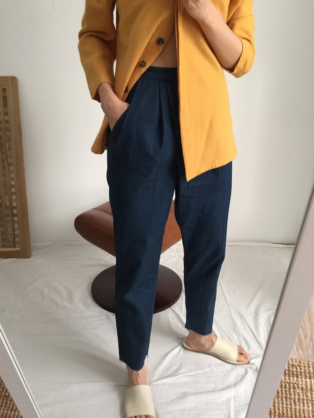 深蓝亚麻棉对角褶纹棉质伦裤 (毛边样品 S号出清) - 女装长裤 - 棉 