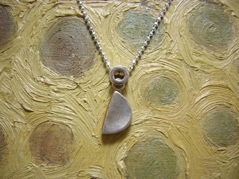 1/2 cheesemoon ( half cheese moon sterling silver pendant 银制半月形乳酪垂饰 ) - 项链 - 纯银 银色