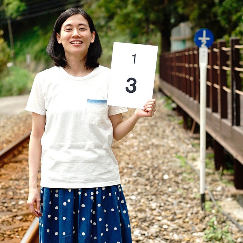 蘑菇口袋T / 黎明 - 中性连帽卫衣/T 恤 - 棉．麻 白色