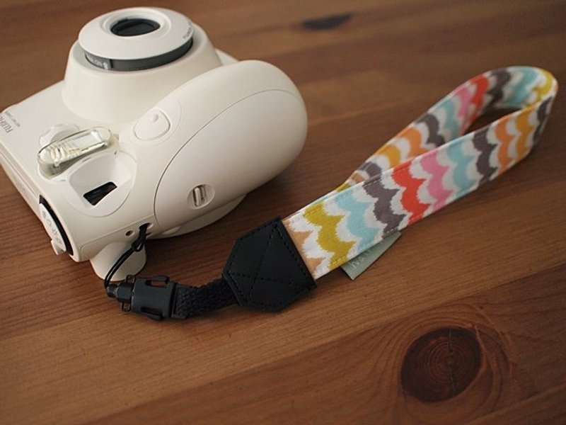 hairmo。彩色波浪单挂手腕相机/拍立得/手机带-(小孔2) - 证件套/卡套 - 其他材质 多色