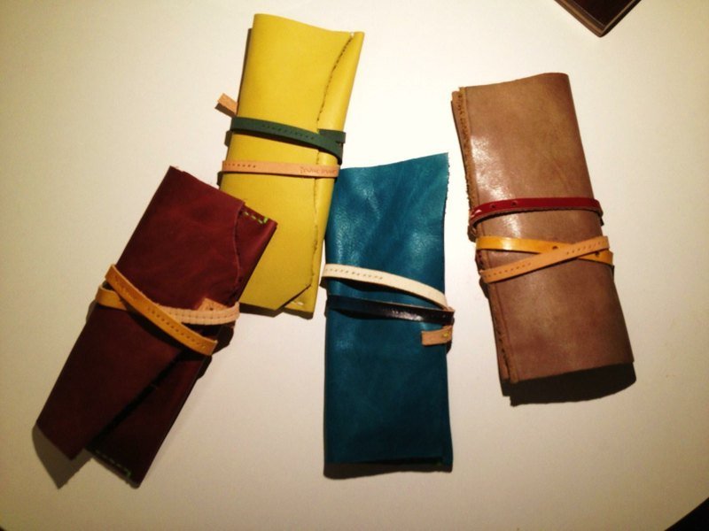 爱笔成痴系列*加大笔袋 - 笔筒/笔座 - 真皮 卡其色