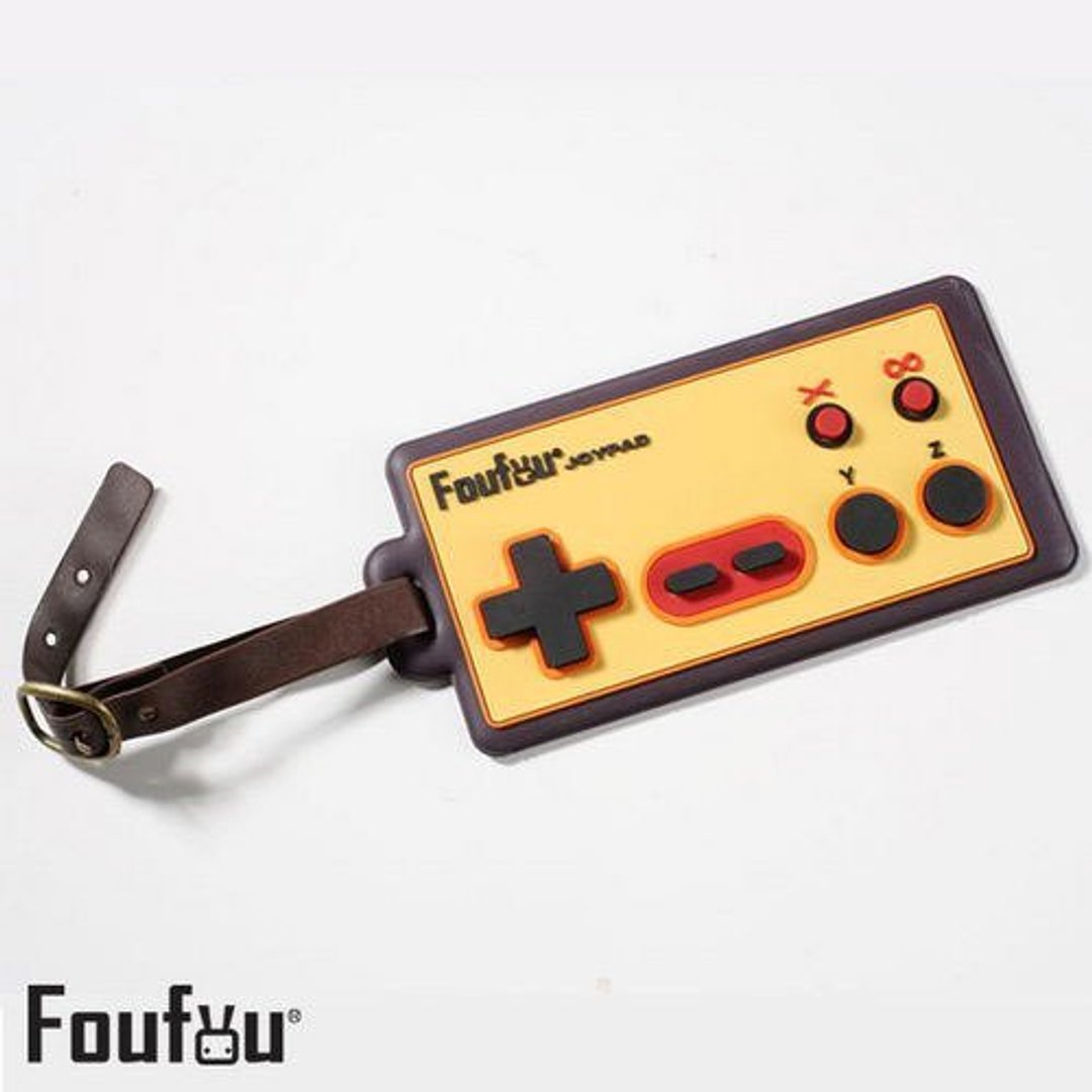 《Foufou》- 立体造型票夹/行李吊牌- 复古电玩遥控器 - 吊饰 - 其他材质 咖啡色