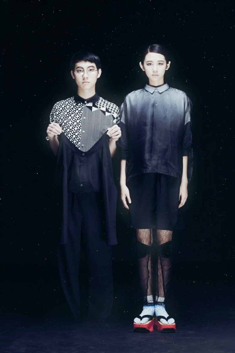 JUBY CHIU / 欧普三角函数 - 女装衬衫 - 棉．麻 