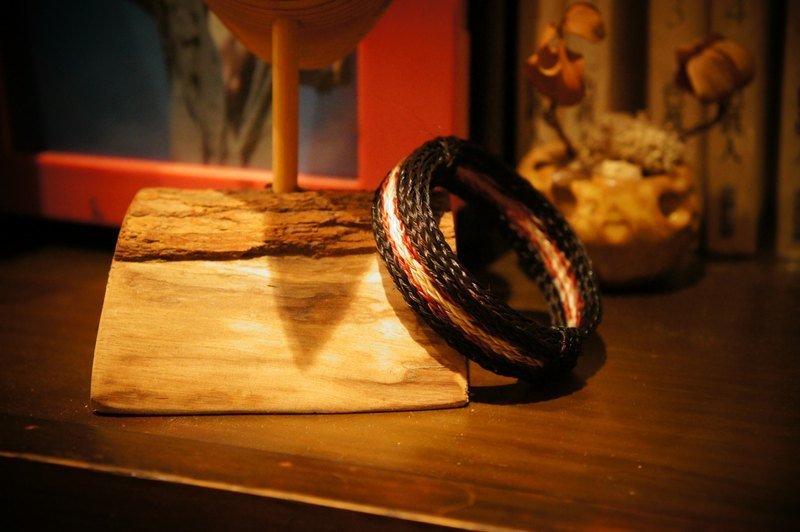 Vista[见闻]，南美洲，印地安手工编织手环  (马毛制成) - 粗版 - 手链/手环 - 硅胶 红色