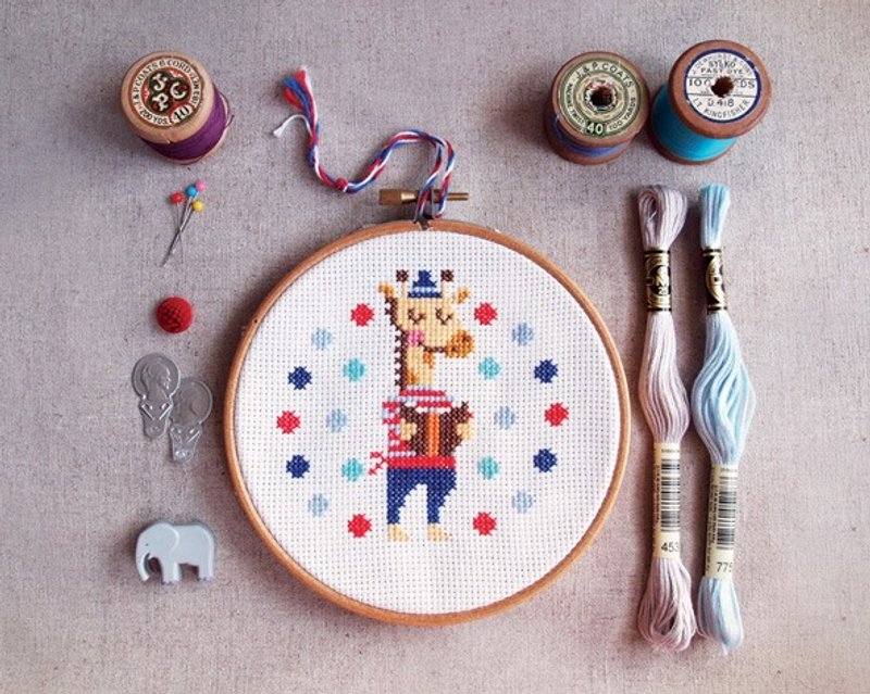 十字绣材料包 - Giraffe Love Reading - 编织/刺绣/羊毛毡/裁缝 - 其他材质 红色