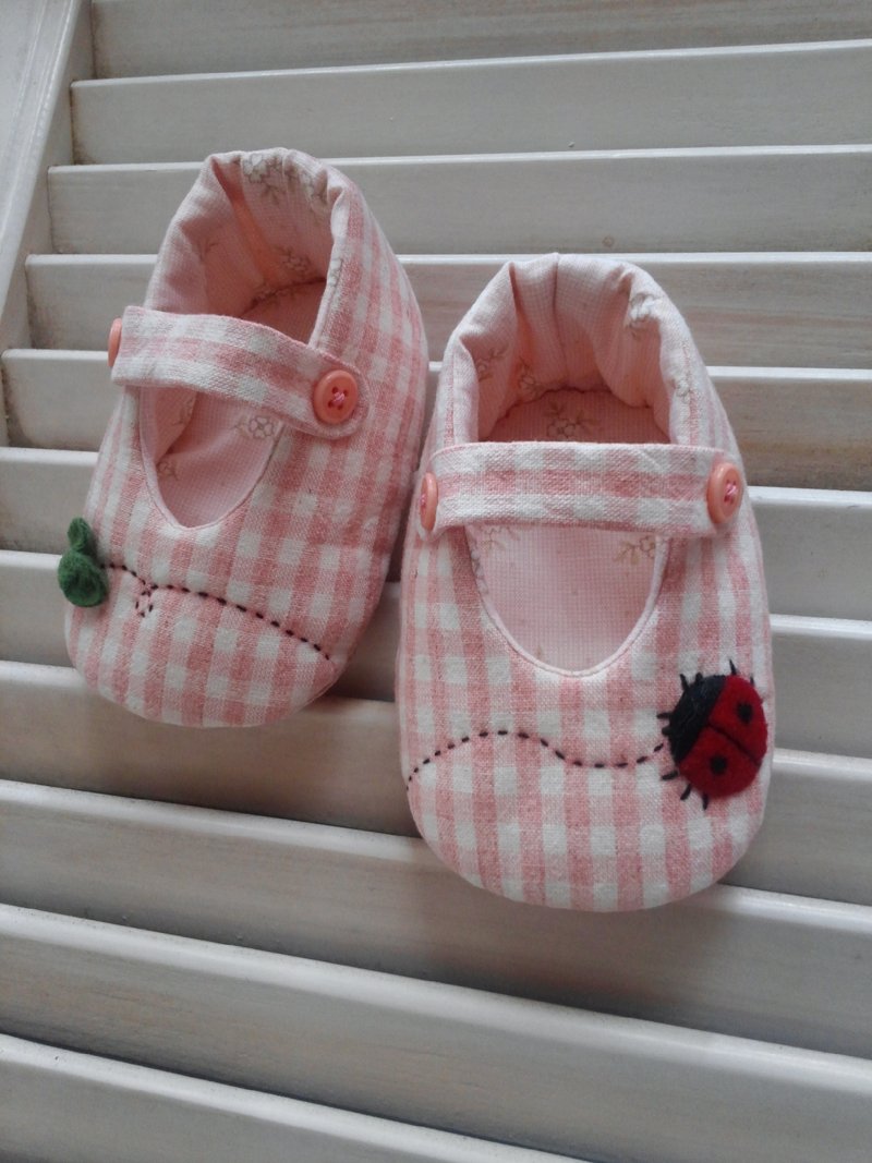 小瓢虫手工婴儿鞋 - 满月礼盒 - 棉．麻 粉红色