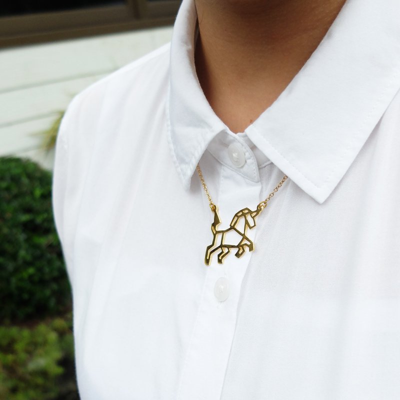 Unicorn Necklace Gift for her, Origami Animal, Gold Plated Brass - 项链 - 铜/黄铜 金色