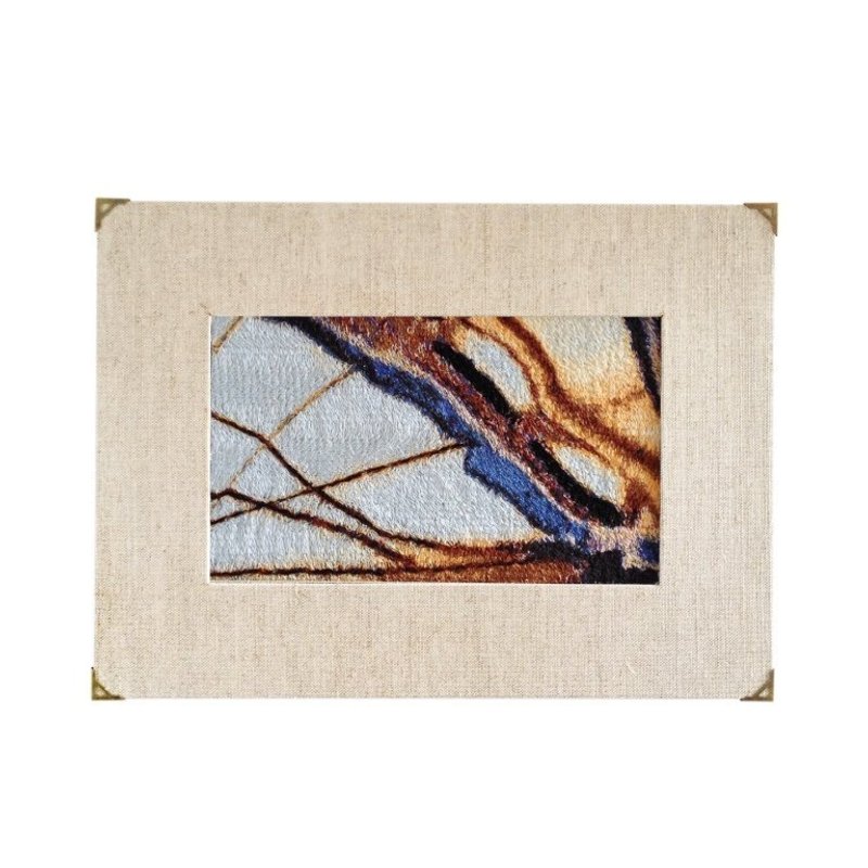 ［织林］羽化蝶影。刺绣轻壁饰／C 大地系列 - 海报/装饰画/版画 - 绣线 金色