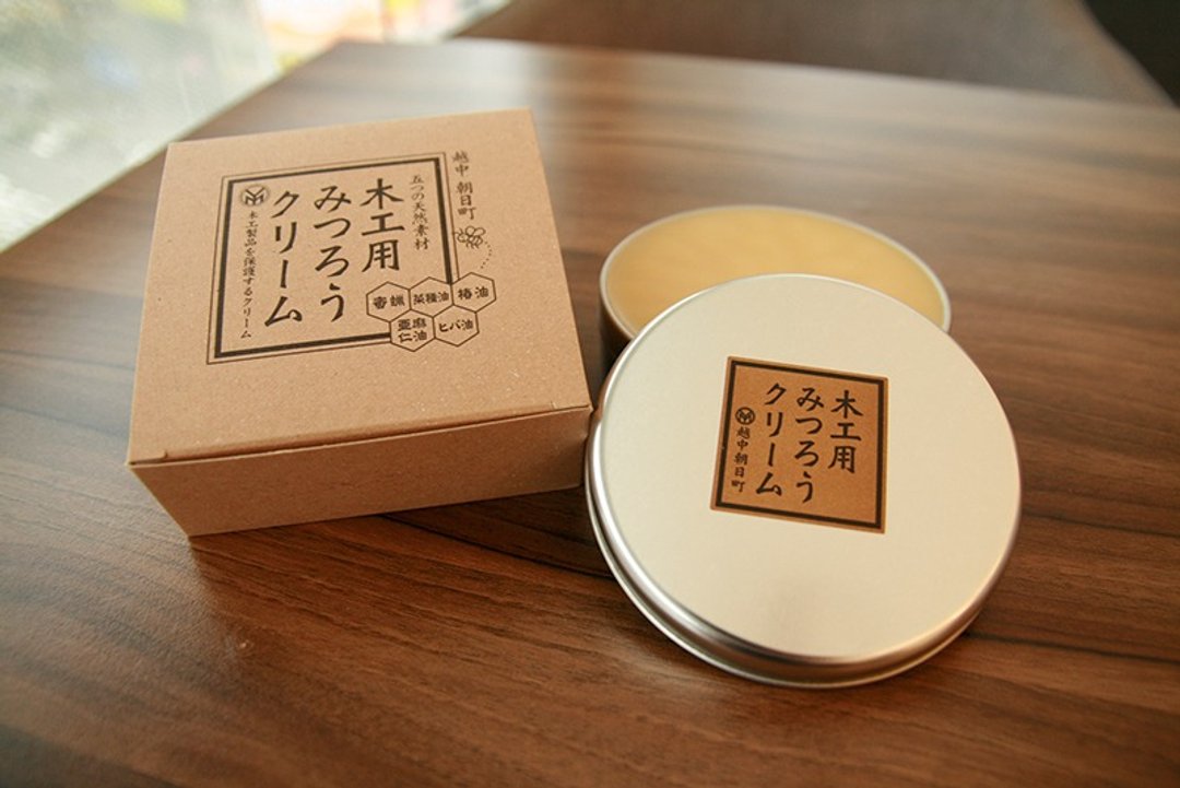 微森林  日本原装进口天然蜜蜡霜 木制品 200g 木器保养 木头保养 - 洗手用品 - 植物．花 黄色