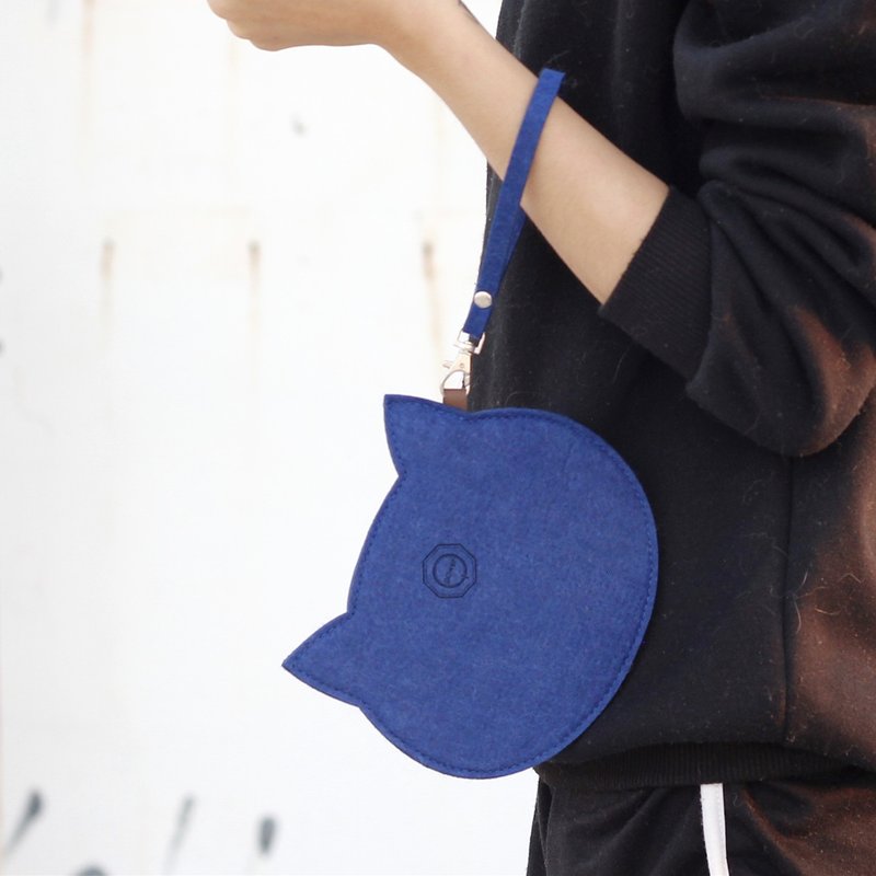 羊毛猫咪毡随身包Portable package/附手腕带-Sapphire cat 靛靛猫 - 零钱包 - 羊毛 蓝色