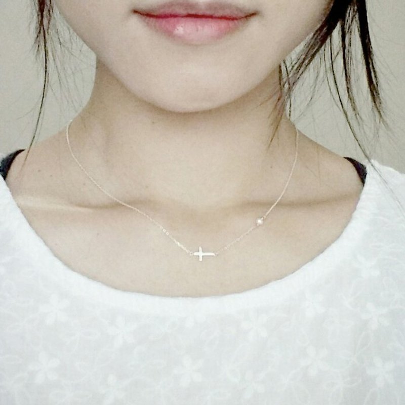 十字架珍珠短项链 纯银 交换礼物 圣诞节 生日 给自己 - 项链 - 其他金属 灰色