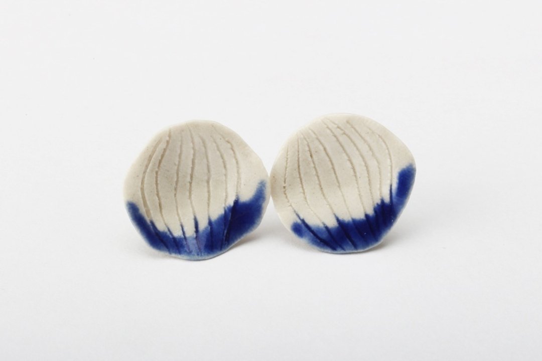 Pétale青花瓷耳环/青花瓷饰品 - 耳环/耳夹 - 瓷 蓝色