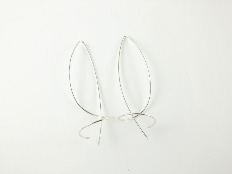 纯银耳环,线光系列Line light collection LLE003 轻耳饰 微波线银 纯银针 台湾设计师手工制作 - 耳环/耳夹 - 纯银 银色