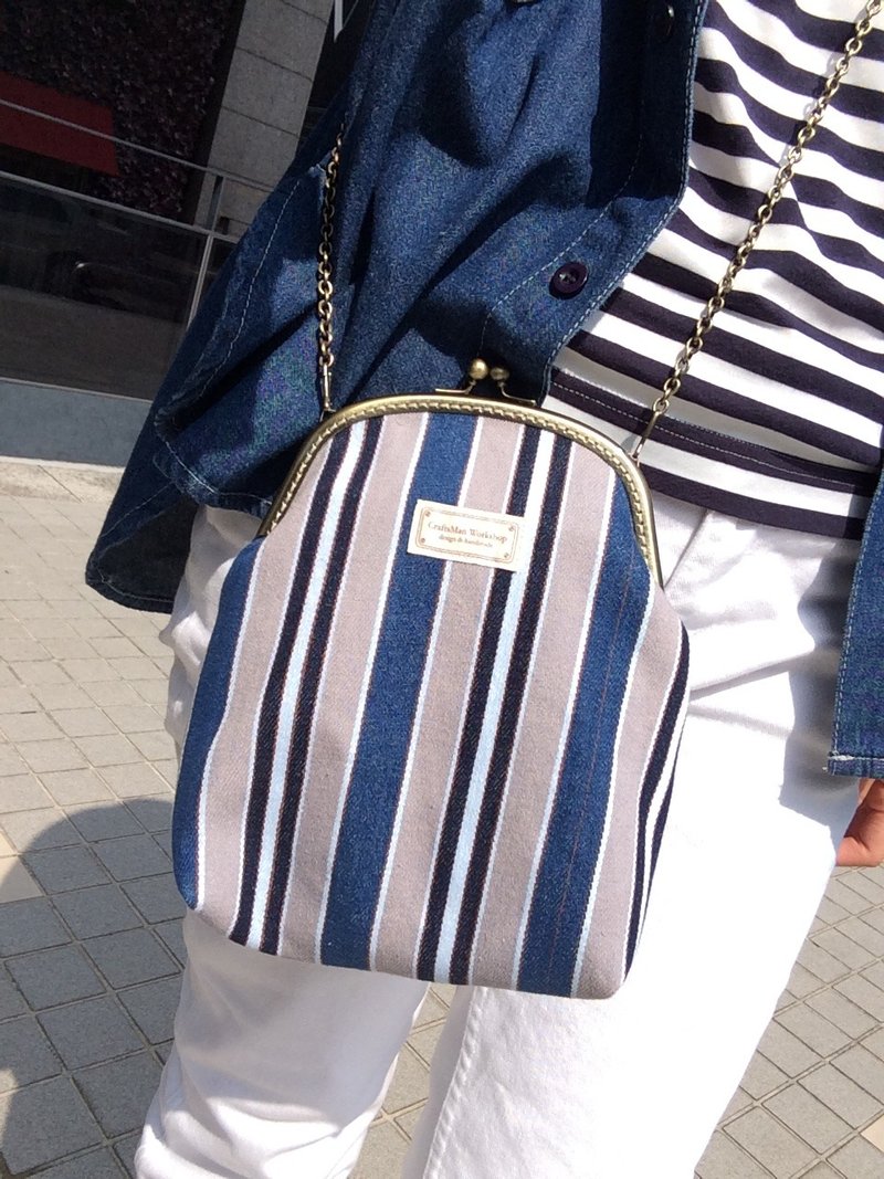 手作古铜口金包 拱型 两用斜背原皮链条包 -斜纹牛仔帆布 - 侧背包/斜挎包 - 其他材质 蓝色