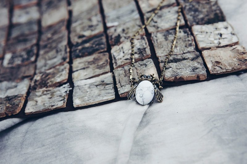 COR-DATE《童话故事，淘气》短链，大理石款 [1080] - 项链 - 其他金属 