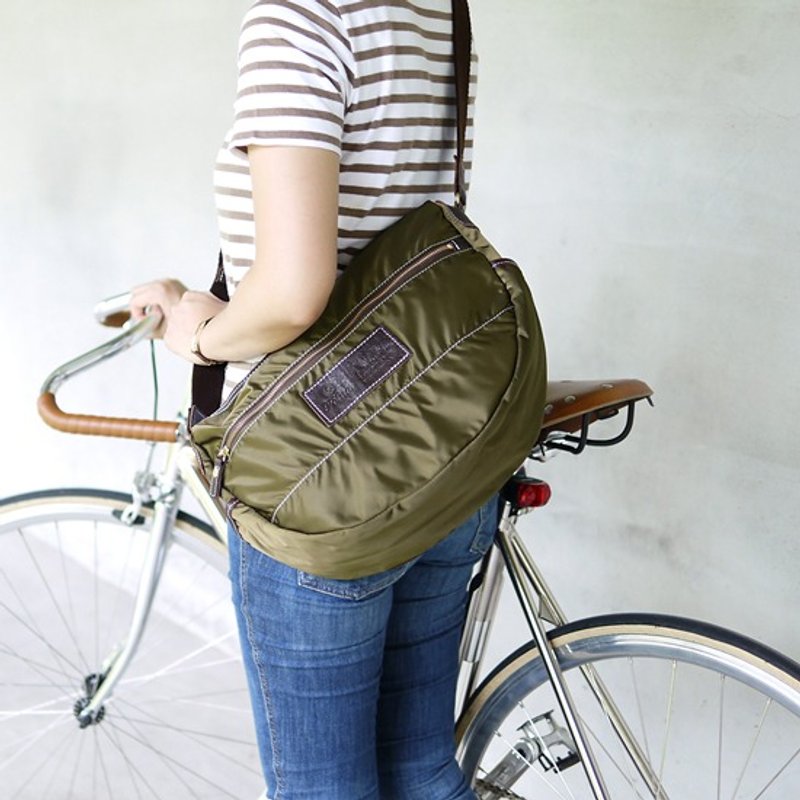 日本中性休闲肩背斜肩防泼水两用包接单订购 Made in Japan by FOLNA - 侧背包/斜挎包 - 防水材质 