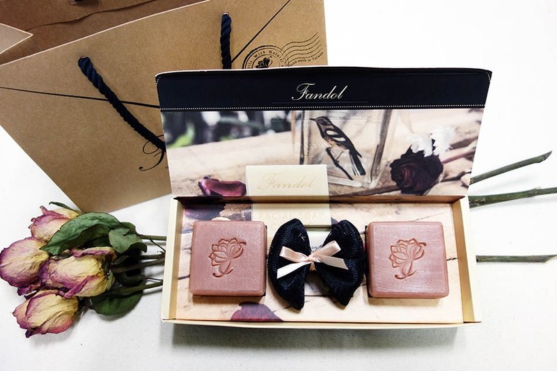 橙花玫瑰沐浴礼盒 有机玫瑰纯露皂 - 沐浴用品 - 植物．花 红色