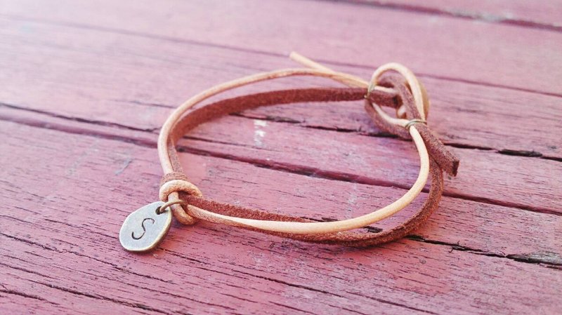 #Copious 专属印记系列- 敲字不规则半牛皮手环(定制化) - 手链/手环 - 真皮 