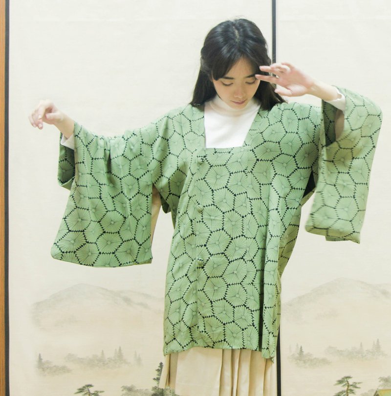 古着│正绢黑玉花道行 - 女装休闲/机能外套 - 丝．绢 绿色