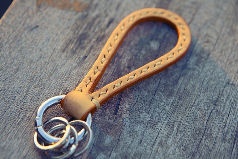 A ROOM MODEL - VINTAGE，PB-0010 奶油色牛皮钥匙圈 - 吊饰 - 真皮 