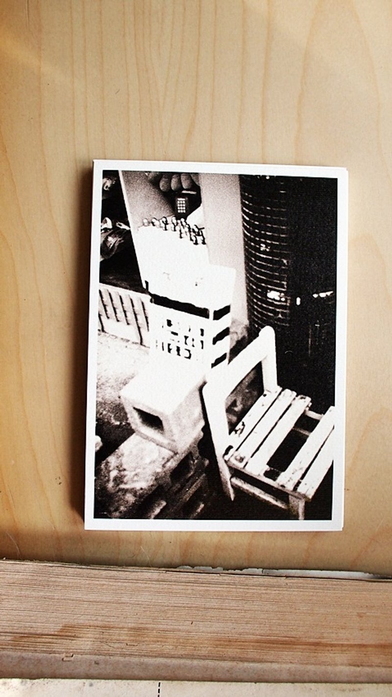 OldNew Lady-摄影明信片【信箱】 K5 - 卡片/明信片 - 纸 黑色