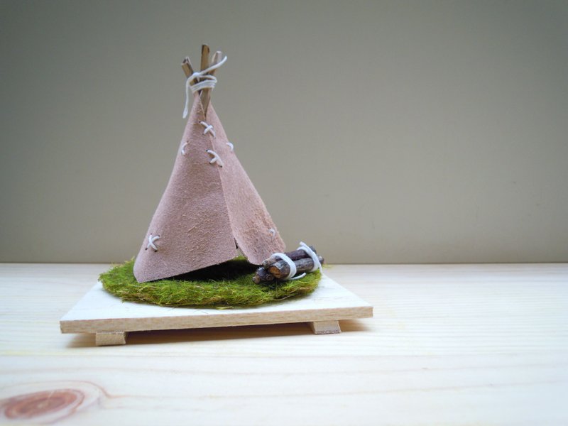 品牌三周年纪念 手作限量牛皮帐篷 - 摆饰 - 木头 咖啡色