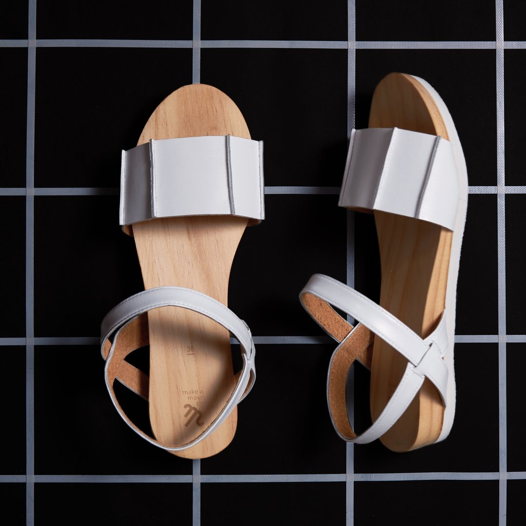 White-Block Sandals - 女款休闲鞋 - 真皮 白色